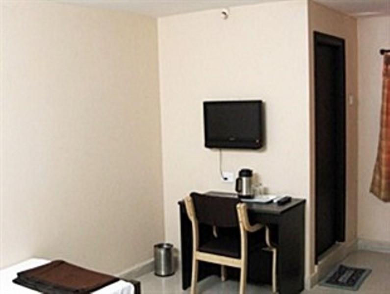 Dwaraka Inn Хидерабад Стая снимка